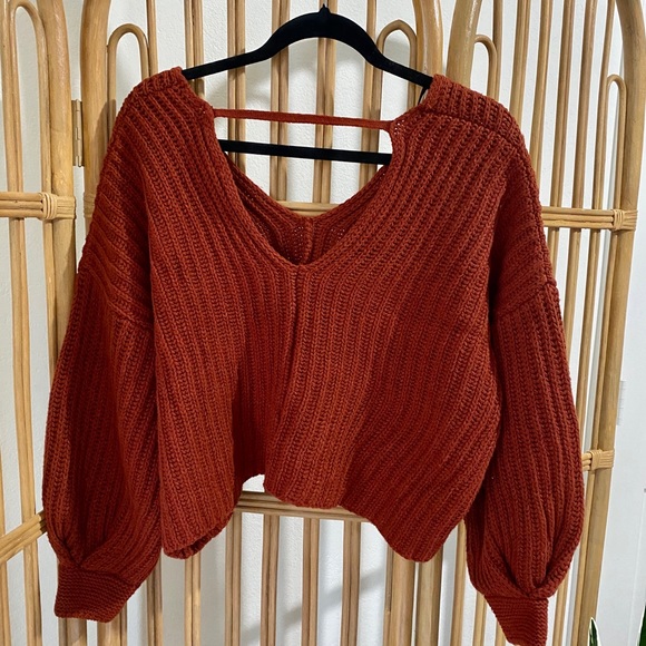 Cropped boxy knit sweater - Picture 2 of 2